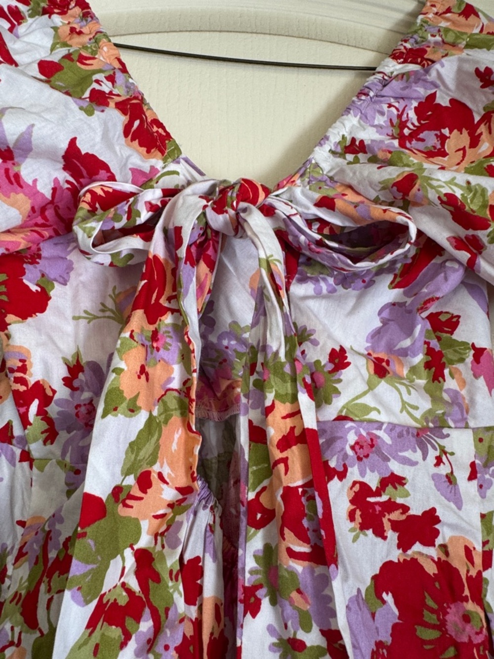 Jessica Simpson Floral Puff-Sleeve Tie-Back Dress in White with Pink & Red - Picture 9 of 9